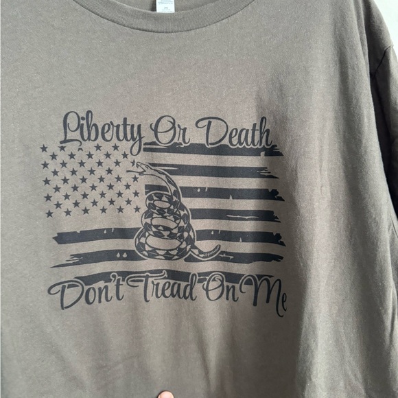 Rogue Nation 1776 Don’t Tread On Me T-shirt - Picture 2 of 8
